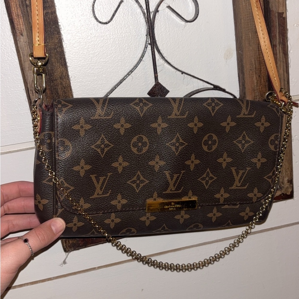 Louis Vuitton Classic Monogram Crossbody Bag